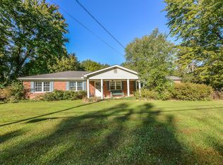3249 Jenny Lind Rd, Amelia, OH 45102
