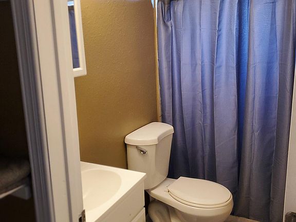 3rd image of 121 Sierra Vista Dr #A