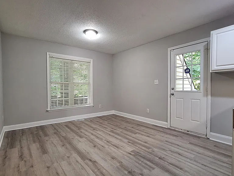 2811 Sparger Rd — Photo 13