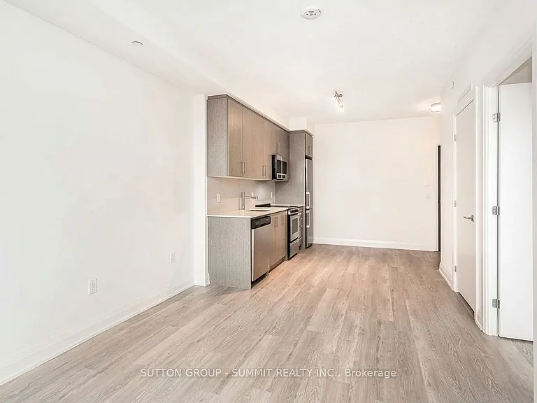 212 King William St #721 — Photo 7