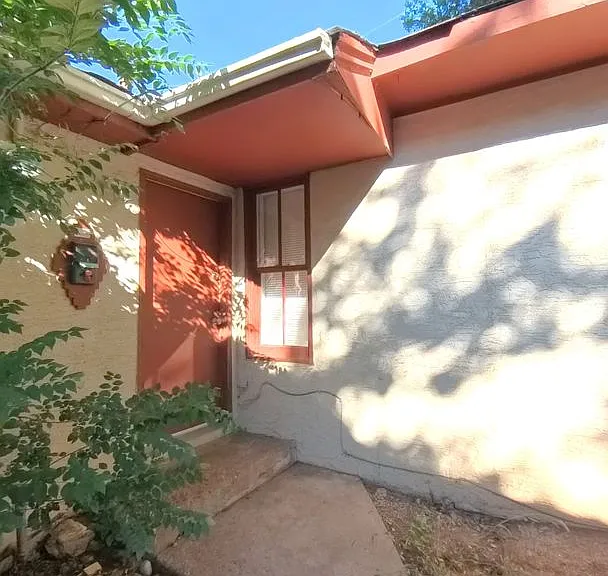 364 Ruxton Ave — Photo 1