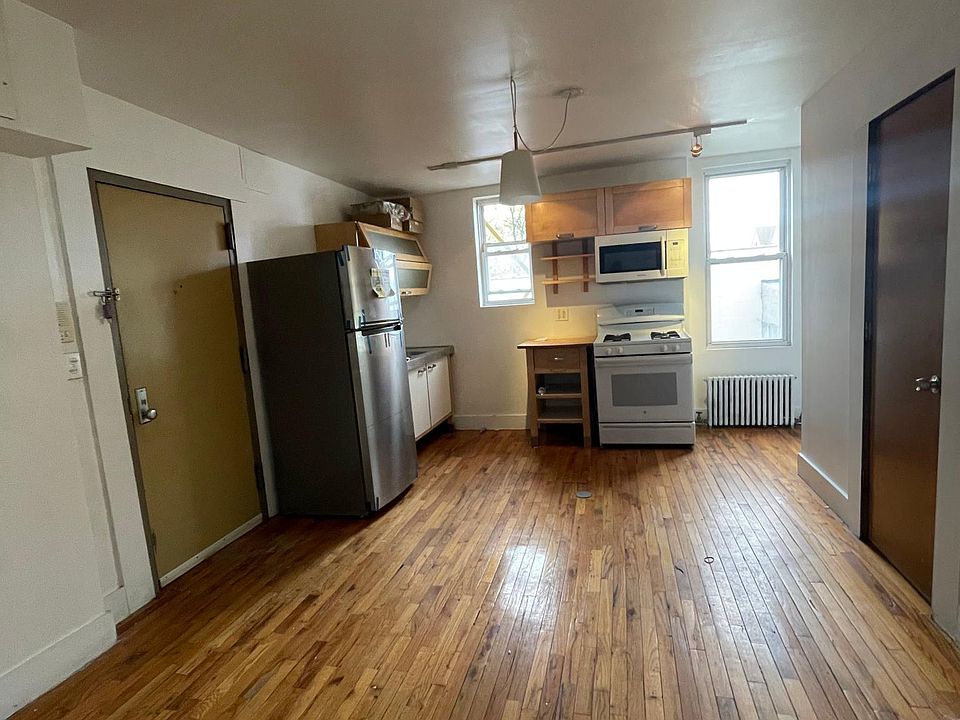 1st image of 323 Fillmore St APT 1R