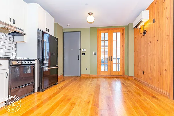 Rented by MySpaceNYC | media 5