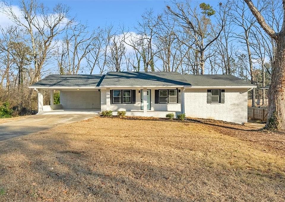 1st image of 5666 Woodland Dr