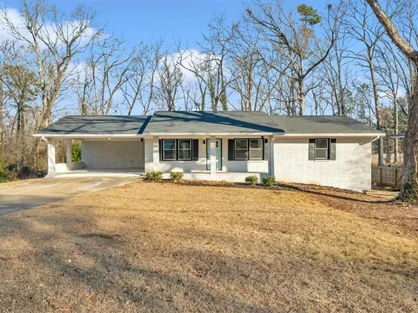 5666 Woodland Dr, Douglasville, GA 30135