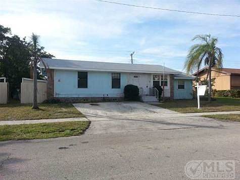 1st image of 2241 NE 1st Ln
