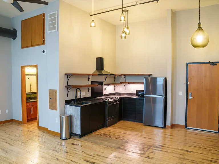 1017 S 2nd St #STREET202 — Photo 5