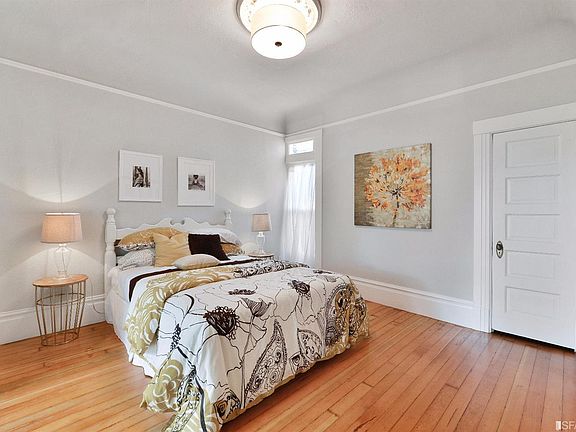 5th image of 2132 24th St