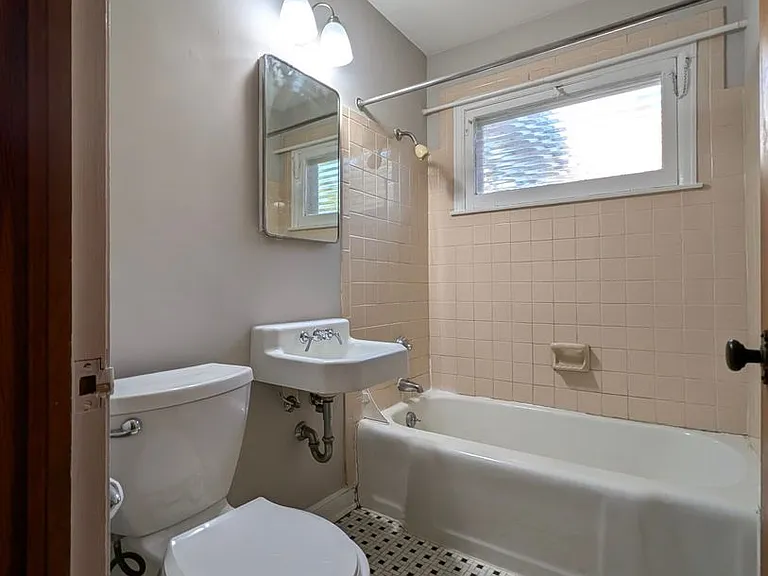 5515-5519 W Martin Dr — Photo 31