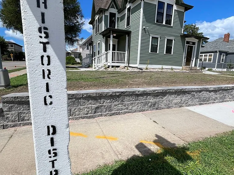 133 S Prairie Ave — Photo 21