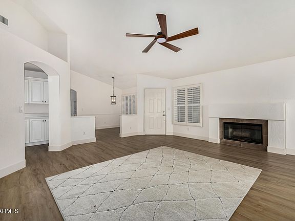 4th image of 31220 N 40TH Place