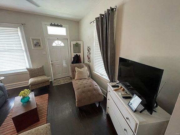 4th image of 4980 Blow St