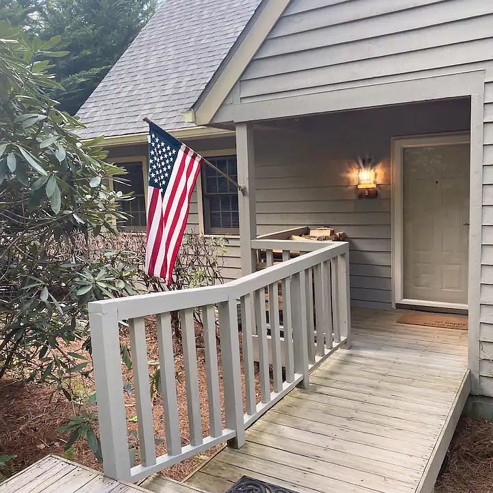 Just 2 steps down from the parking and a private keypad entrance.