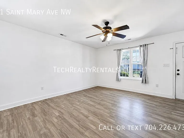 41 Saint Mary Ave NW — Photo 6