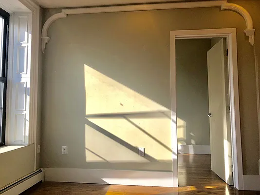 Rented by Nooklyn NYC LLC | media 9