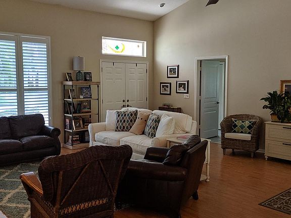 2nd image of 447 Lake Victoria Cir
