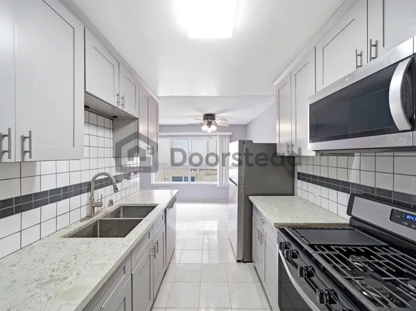1826 S Bundy Dr APT 5, Los Angeles, CA 90025