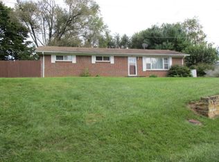 132 3rd St, Dublin, VA 24084