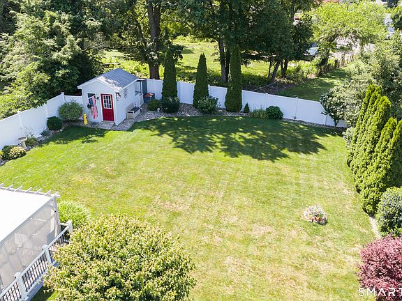 2nd image of 31 Brackenridge Drive