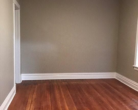 2nd image of 1843 N Hermitage Ave #1713