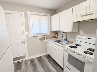 696 Hill St, Forest Park, GA 30297