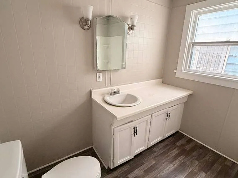 1063 Norwood Ave #1 — Photo 16
