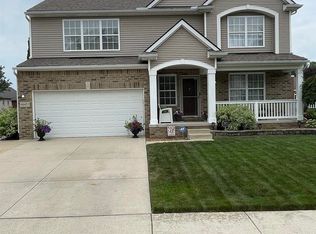 46453 Leanna Dr, Macomb, MI 48044