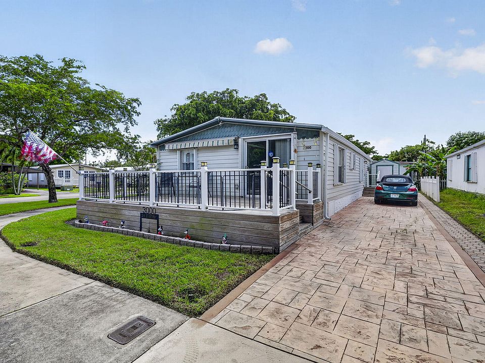 1st image of 3000 SW 51st Street