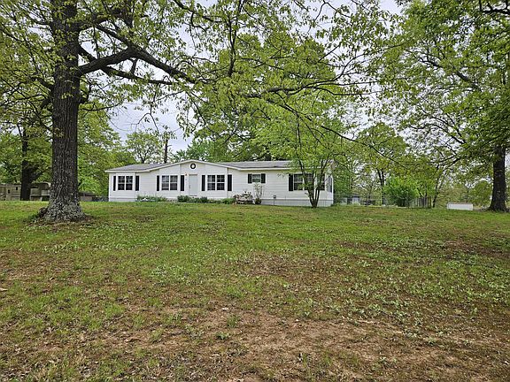 3rd image of 620 County Road 1280