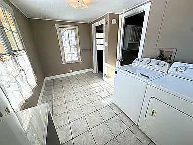 760 Chamberlain Pl — Photo 16