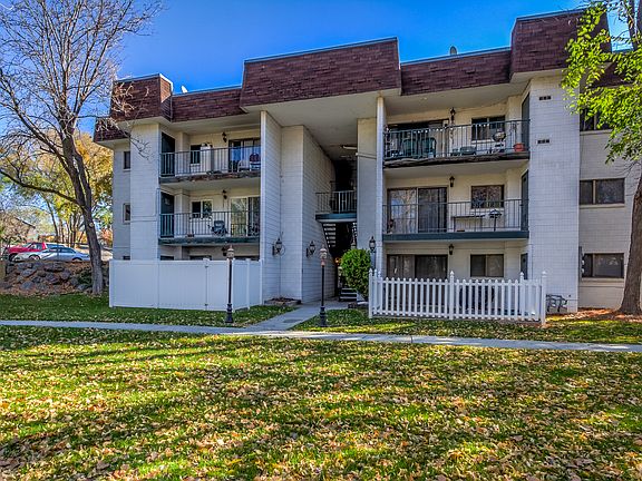 2nd image of 588 E Vine St APT 1D