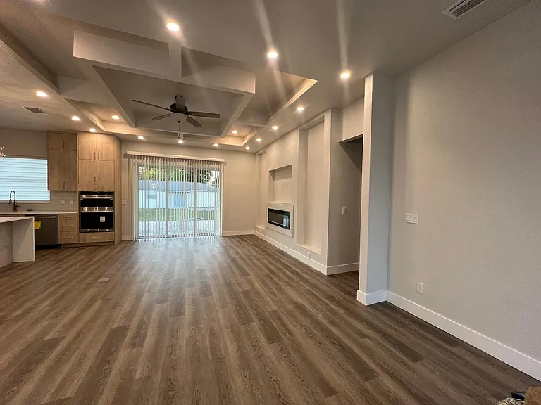 5150 Jessamine Ave — Photo 9