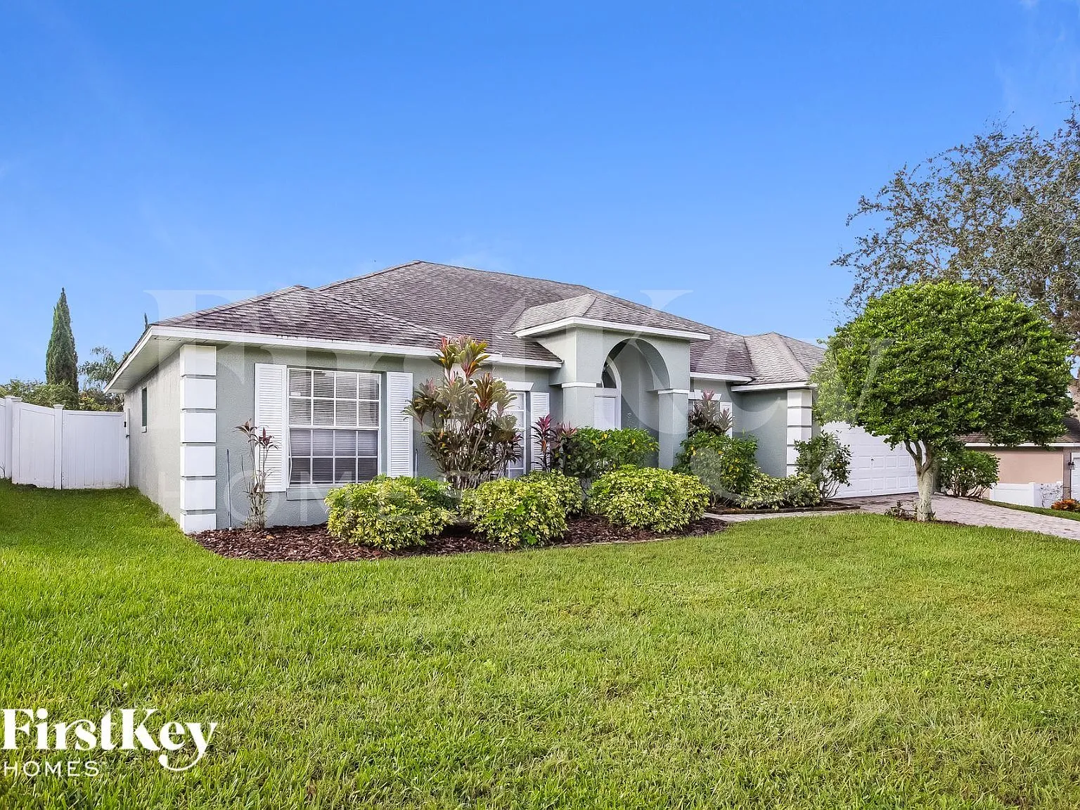 3 bed, 2.0 bath, 1794 sqft, $2,210 — Photo 2