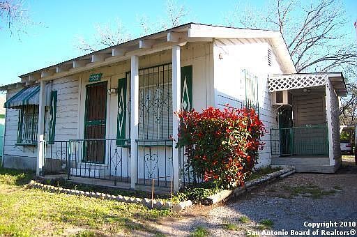 1st image of 552 W Mayfield Blvd