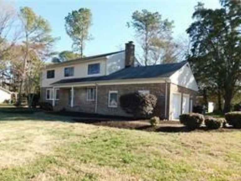 3405 Newcastle Rd — Photo 1