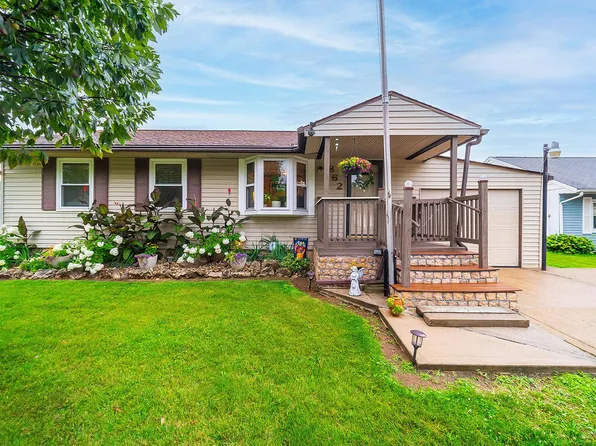 862 Traci Ct, Columbus, OH 43207