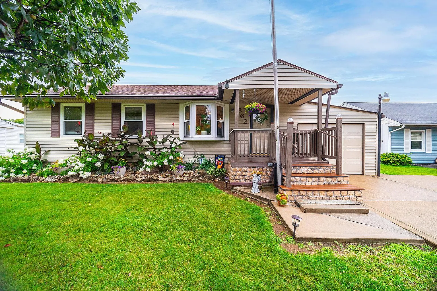 862 Traci Ct photo 1