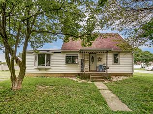 1290 Grayston Ave, Huntington, IN 46750