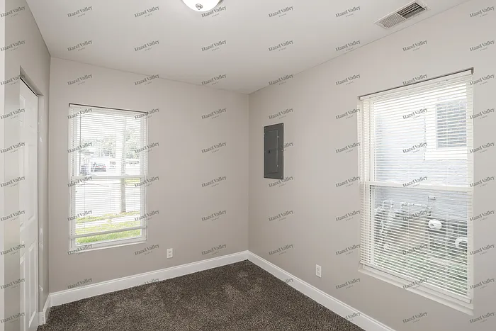 103 E Mechanic St — Photo 8