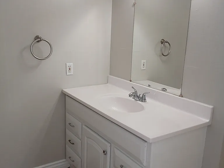 378 E Mariana St — Photo 29