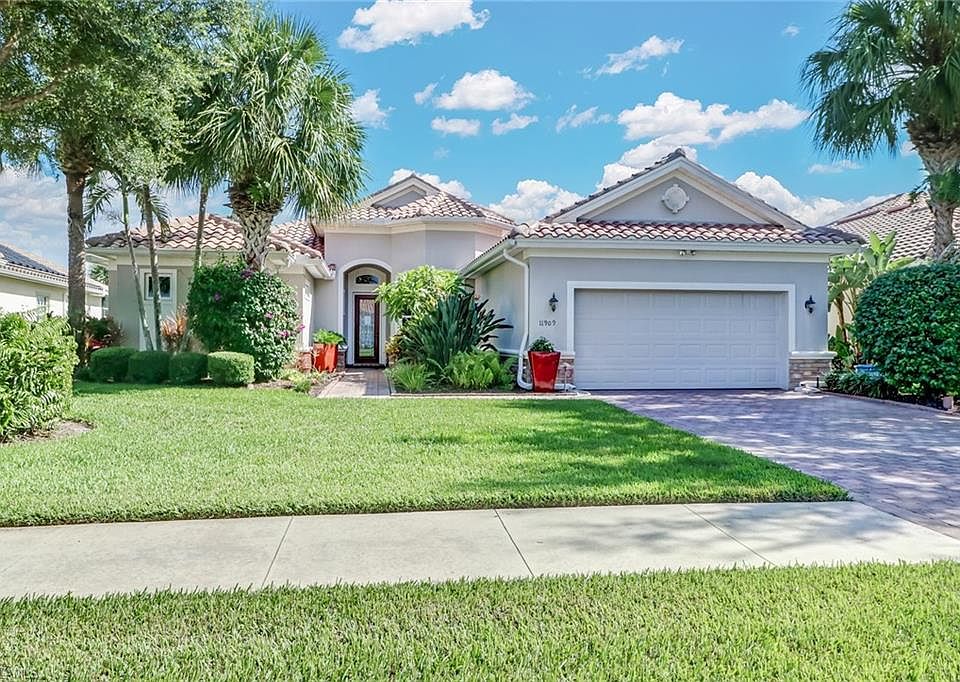1st image of 11909 Heather Woods Ct