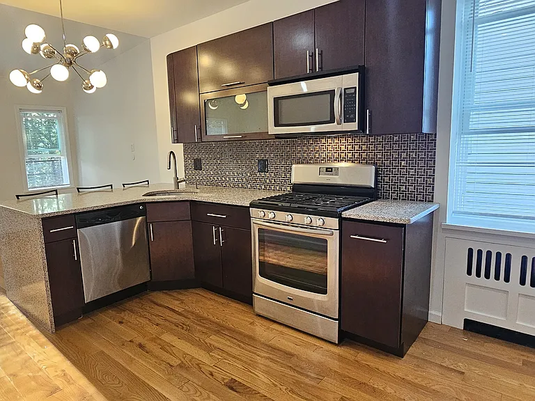 43 McGeory Ave #2 — Photo 1
