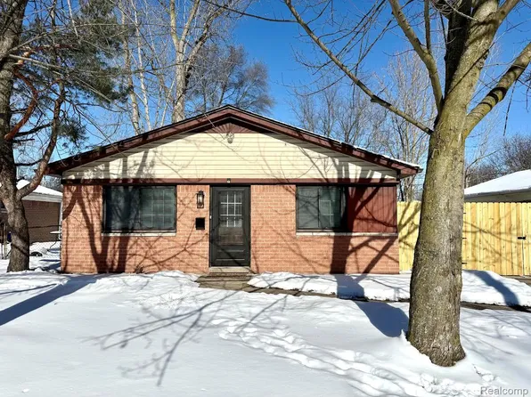 27032 Joan St, Taylor, MI 48180