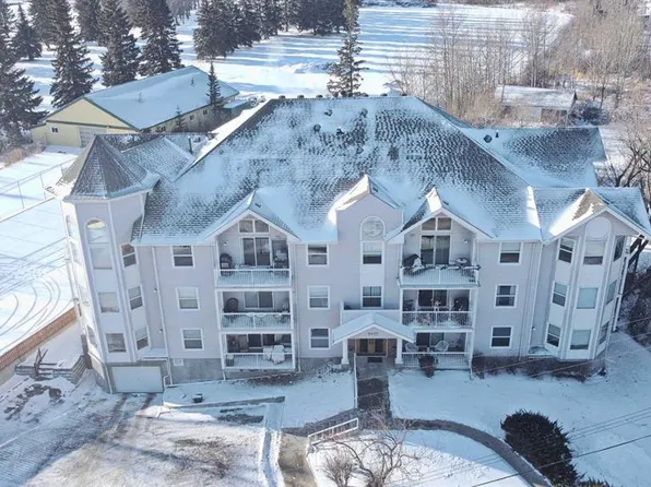 5435 E Lakeshore Dr #106, Sylvan Lake, AB T4S 1T2