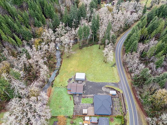 2nd image of 835 N Bear Creek Rd