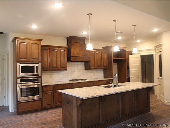 2nd image of 7830 N 144th East Ave
