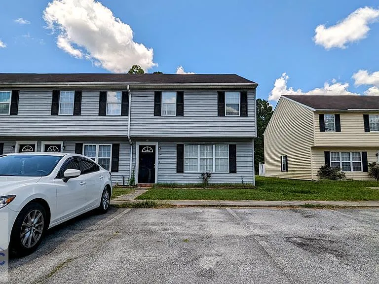1100-3H Pineland Ave — Photo 1
