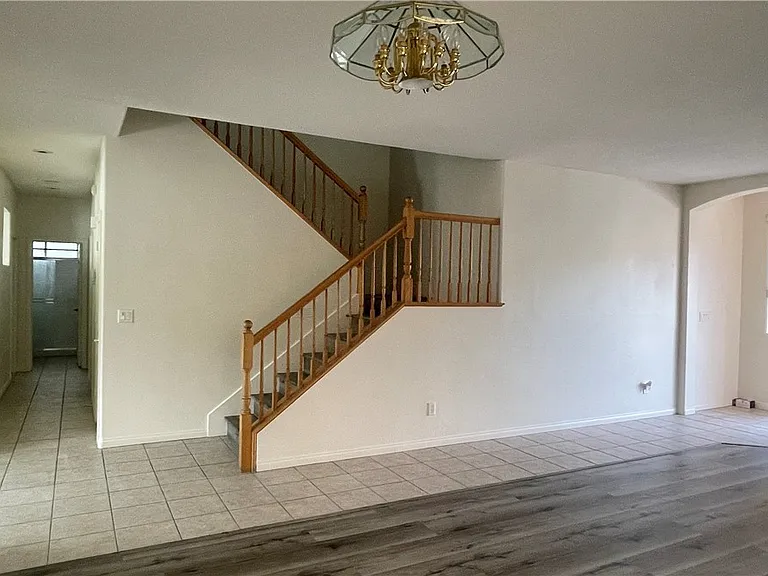 3107 Lenoir St — Photo 2