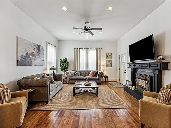 4th image of 305 W Alamo St