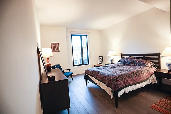 Rented by Compass | media 13